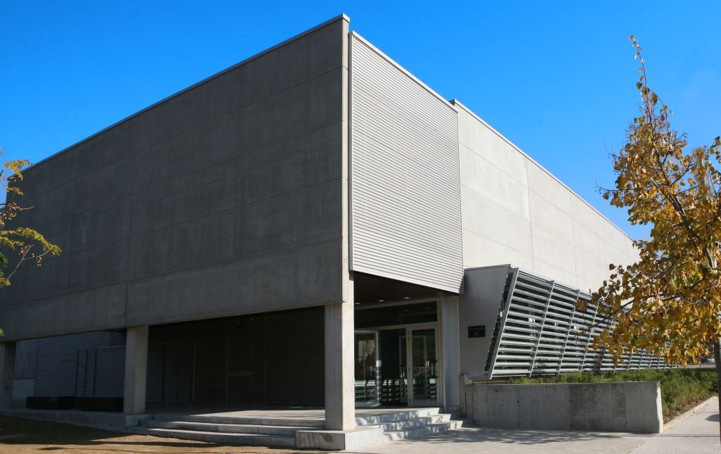 Pavelló Can Bassa - Exterior